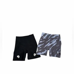 Black and purple Gray camo Shorts Set. Like new. Scrunched lifting/gym shorts